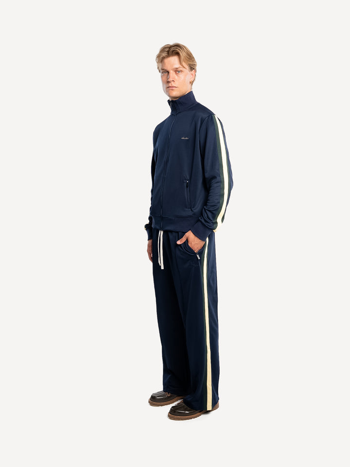 Everyday Wide Fit Track Pant
